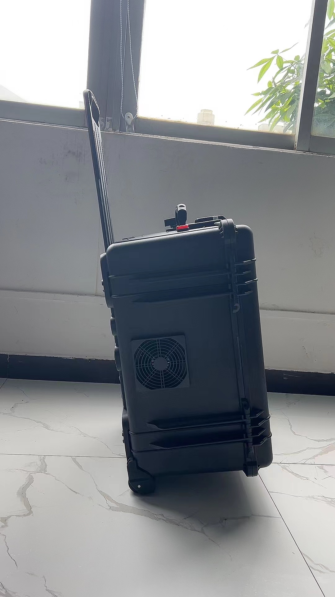 滑县手拉箱型移动通信干扰器